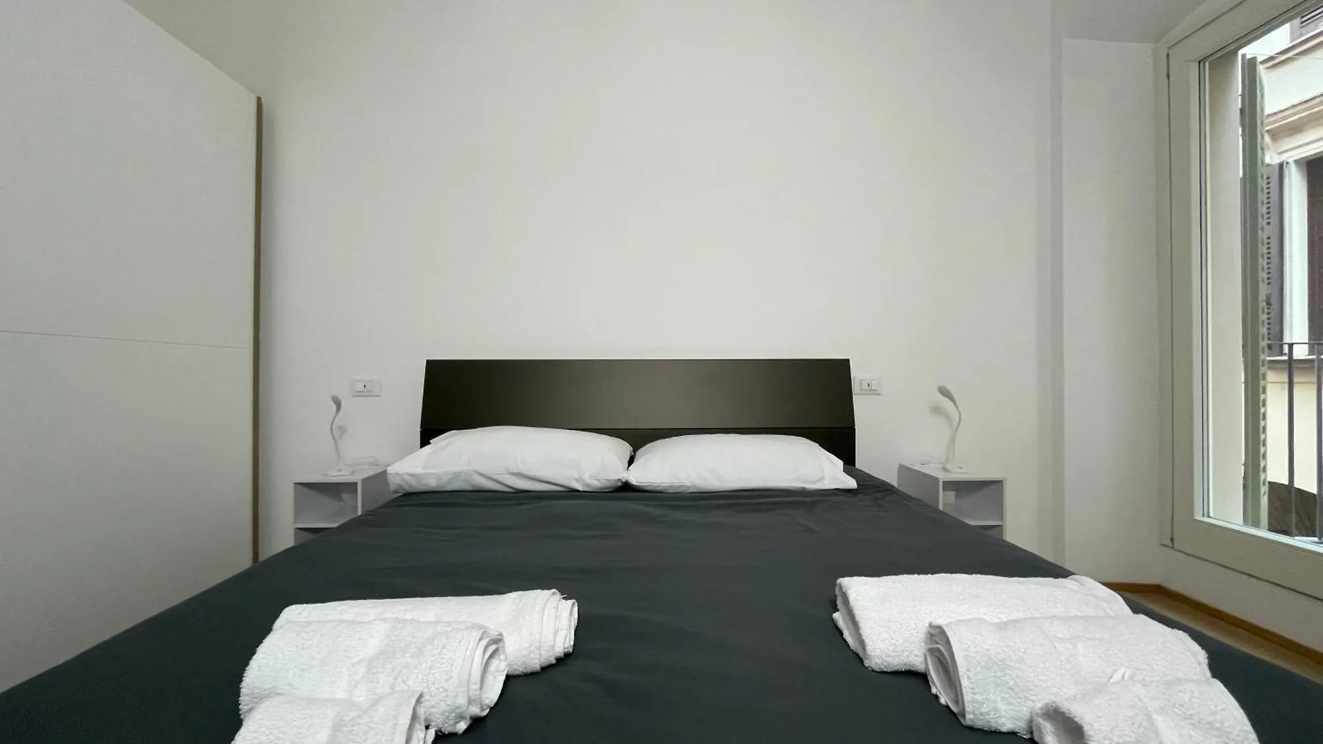 Vittoria Tre Piazze Apartments Brescia